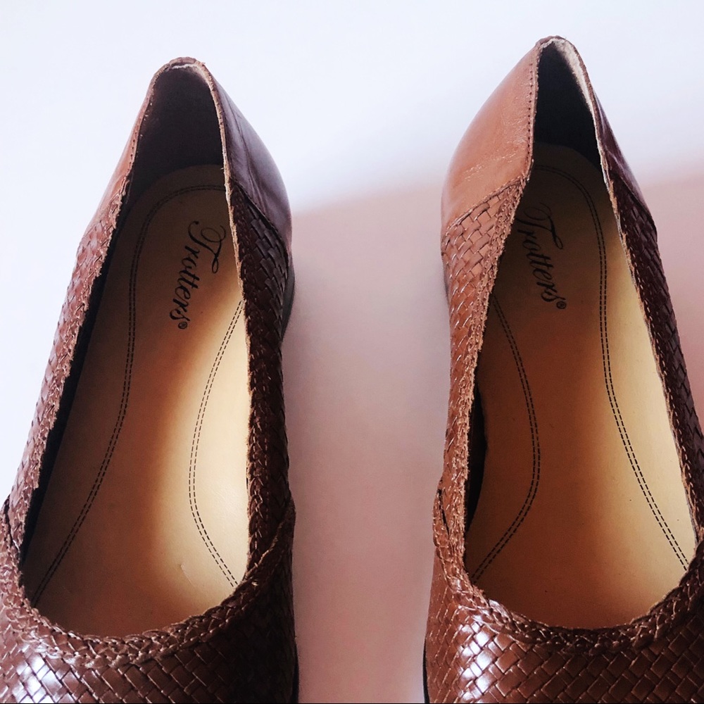 TROTTERS BROWN WOVEN LEATHER SLIP ON LOAFER SIZE 9 - Picture 10 of 13